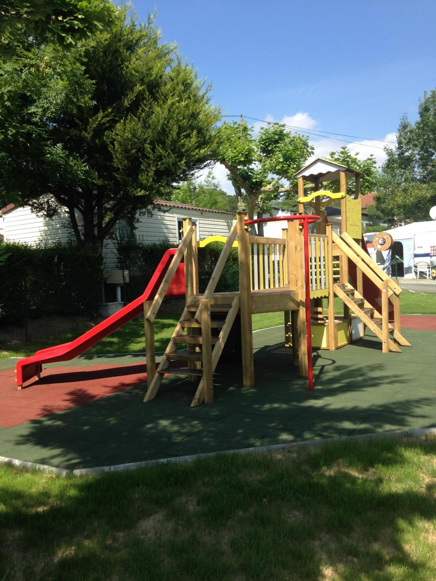Camping Le Ruisseau Saint-André-de-Seignaux Kültér fotó